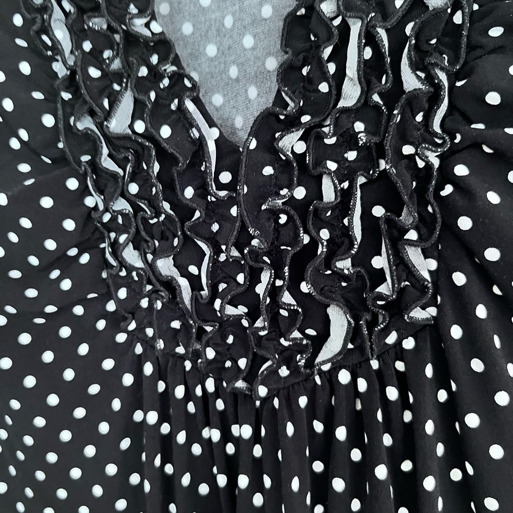 Ladies Size Large Heart Soul Black and White Polka Dot Top GUC ❤️ - Picture 3 of 4